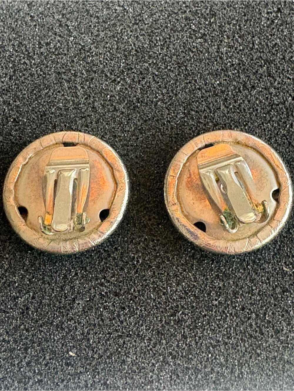 Vintage Silver Tone Button Clip-On Earrings w/ Engraved Leaf Pattern - Picture 5 of 6